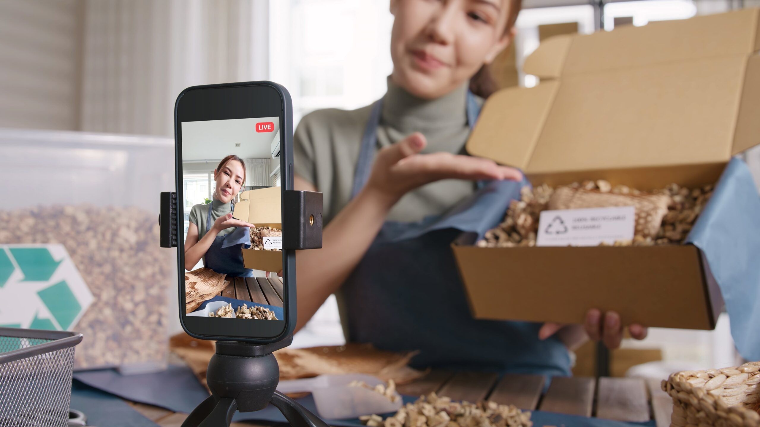 Unique Liveshopping Strategies Dominating Social Commerce in 2025